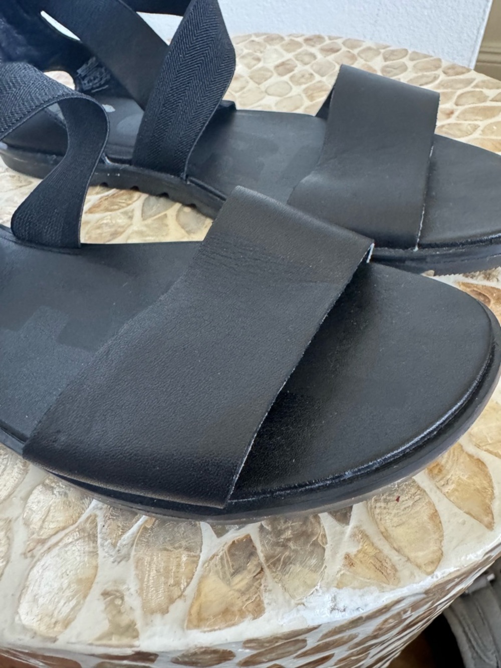 SOREL Ella II Black Leather Crisscross Sandal size 8 - Picture 6 of 11